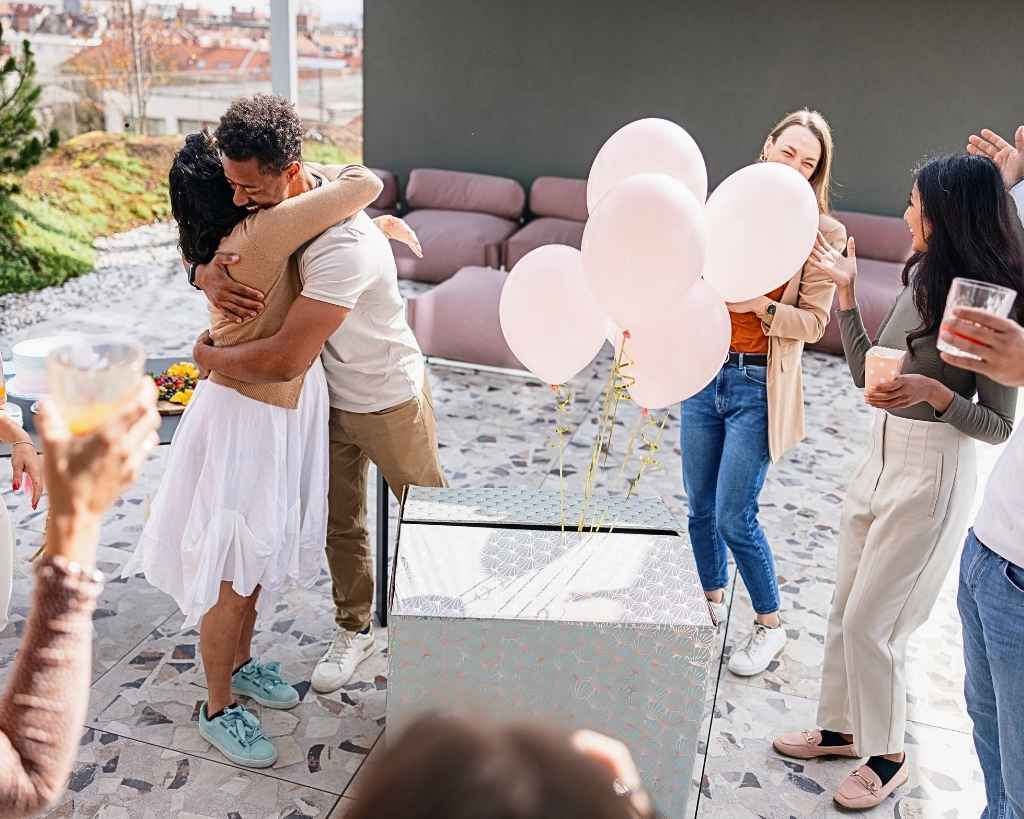 Balloon-Box-Gender-Reveal-15-gender-reveal-ideas