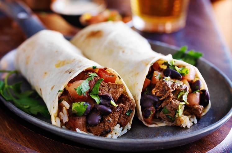 Breakfast-burritos-with-egg-and-beans