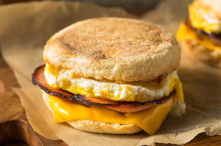 Muffin-egg-and-chesse-sandwish