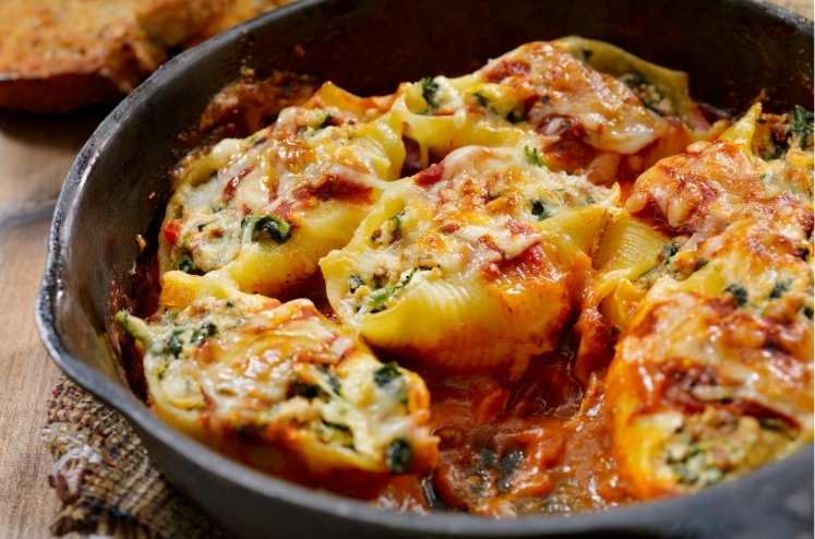 Spinach-and-Cneese-Stuffed-Pasta-Shells.